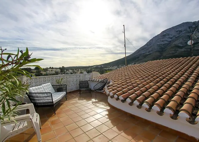 Askania By Costablancarent