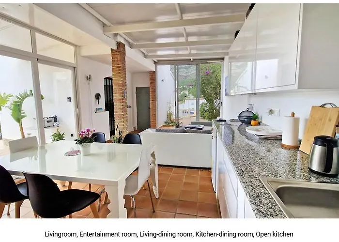 Askania By Costablancarent